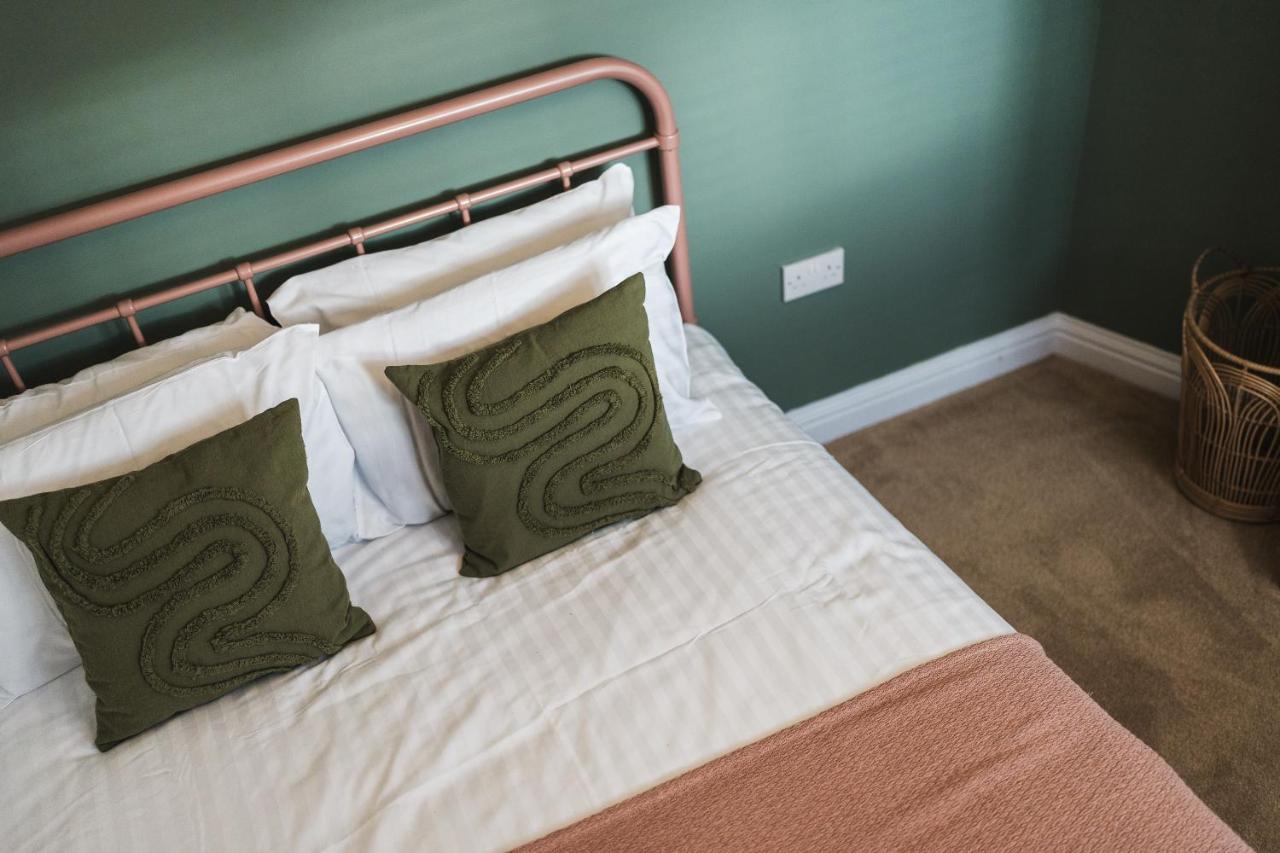 Wych Cottage, Striking 2 Bed, Parking, Ground Floor Flat - Step Free 서머턴 외부 사진